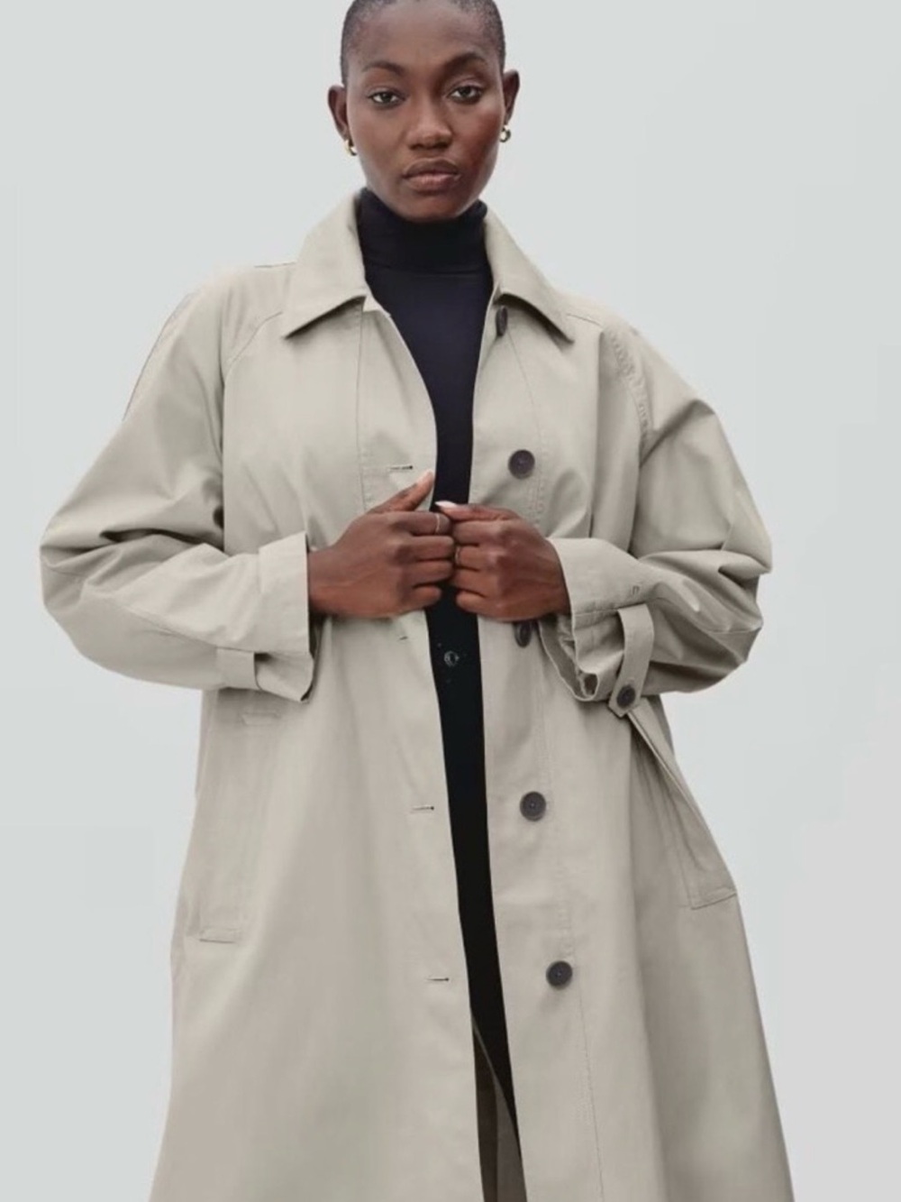 Everlane Beige Trench Coat with Classic Button Front